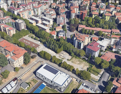 L'area che verrà privata degli alberi da parte di Ferretti Casa in via XXIV maggio a Bergamo